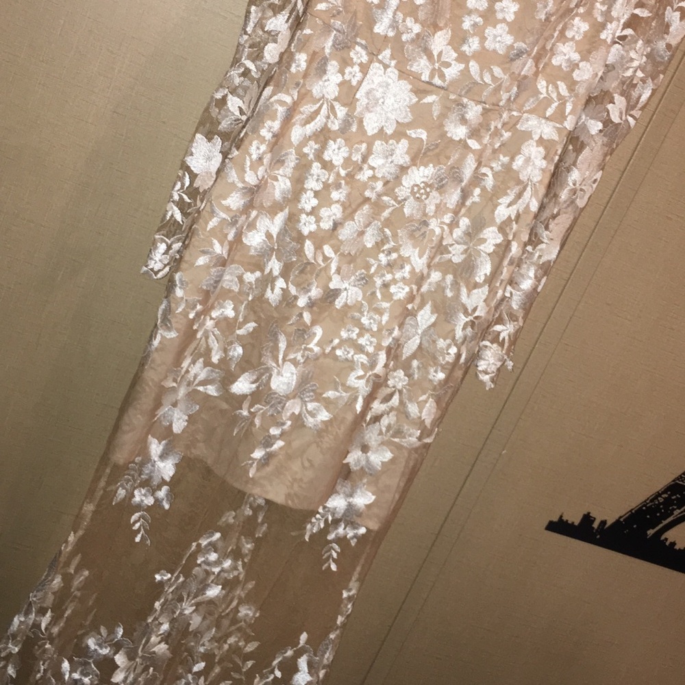 Dress - Picture 2 of 3